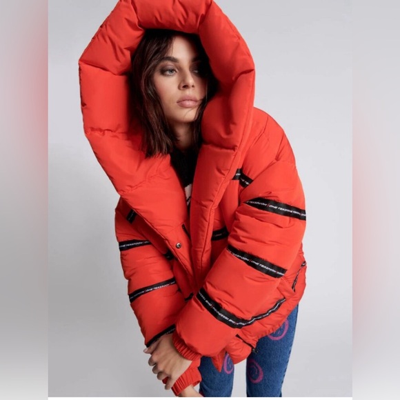 One Teaspoon Addicted Puffa Jacket Hooded Red NWT Size XS - Picture 2 of 11